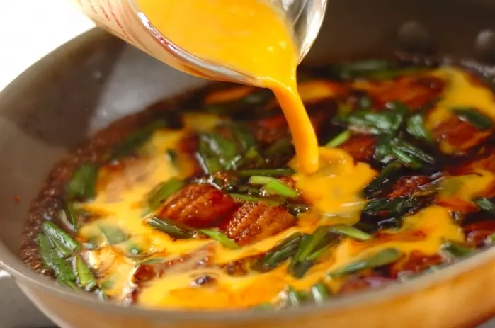 ウナギとニラの卵とじの作り方2