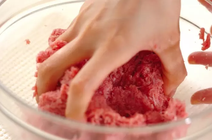 ホイル包みハンバーグの作り方1