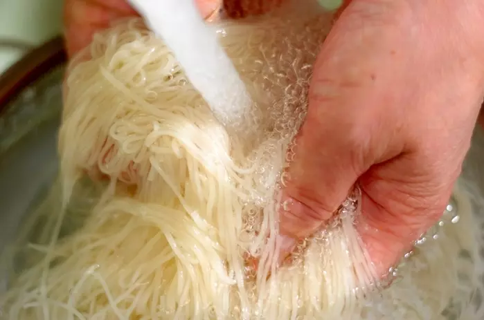 夏にさっぱり!豚キムチのぶっかけそうめん by 金丸 利恵さんの作り方1