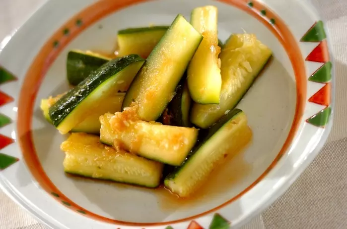 ズッキーニのショウガじょうゆ和え