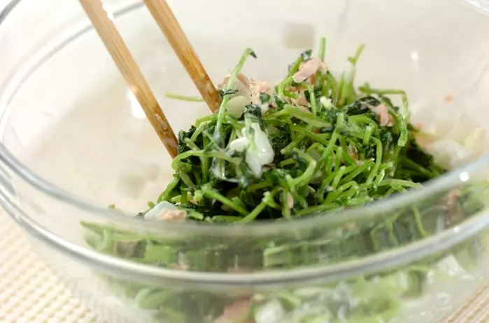 豆苗とツナのマヨネーズ和えの作り方1