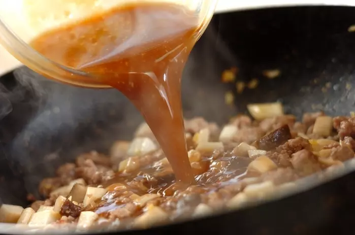 エリンギでかさ増し! ジャージャー麺の作り方3