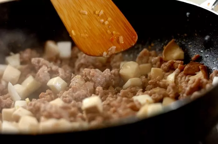 エリンギでかさ増し! ジャージャー麺の作り方2