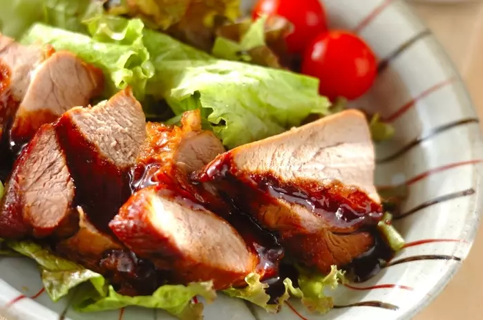 やさしい甘み！豚もも肉のハチミツショウガ煮