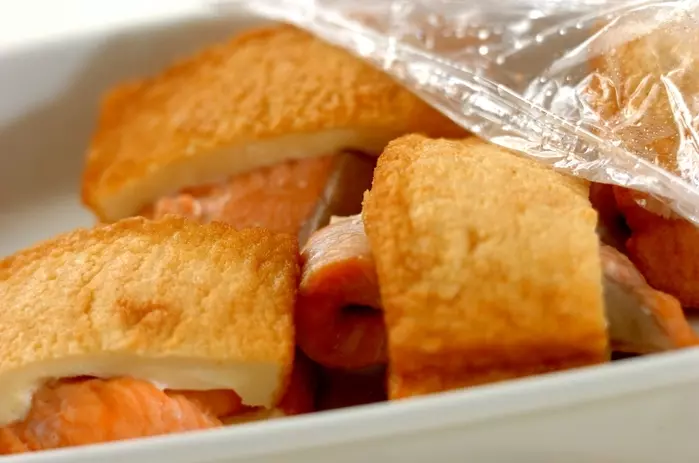 厚揚げと鮭のはさみ蒸しの作り方2