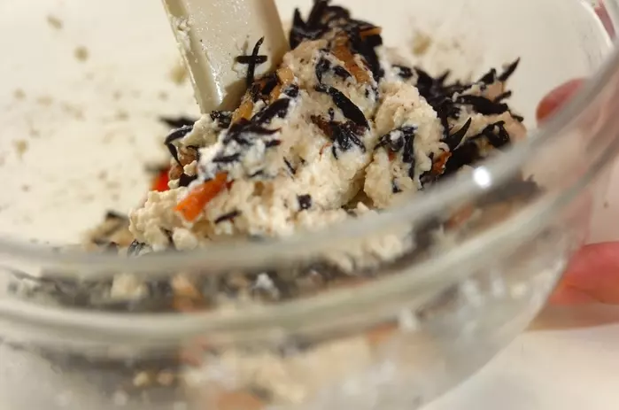 ヒジキの煮物の白和えの作り方1