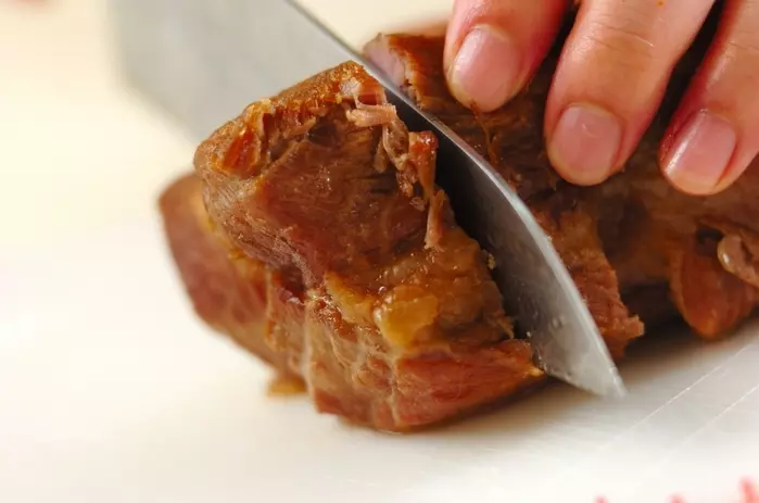 味しみしみ!豚ロース とゆで卵の煮ものの作り方5