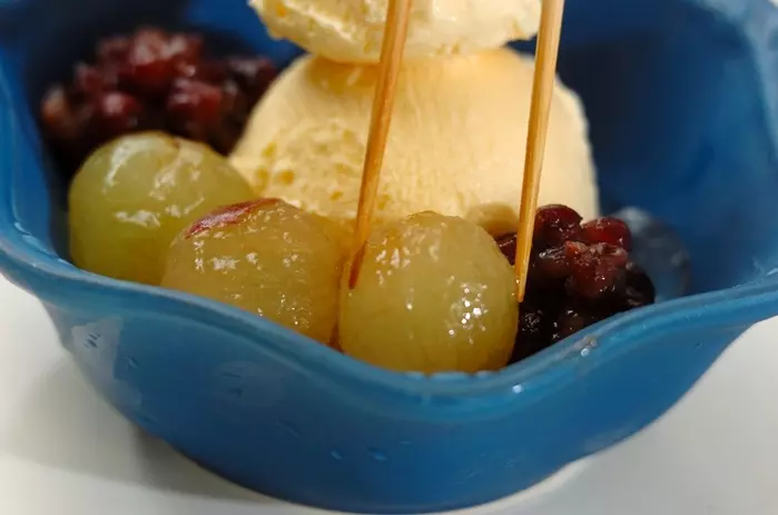 ブドウの和風パフェの作り方1