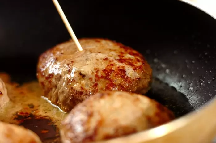 アボカドのせハンバーグの作り方4