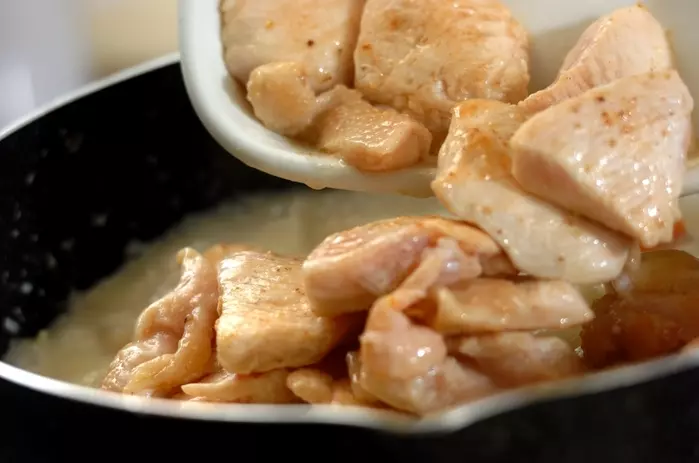 クリームシチューの作り方4