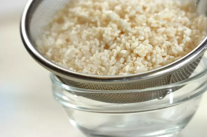 貝柱の炊き込みご飯の下準備1