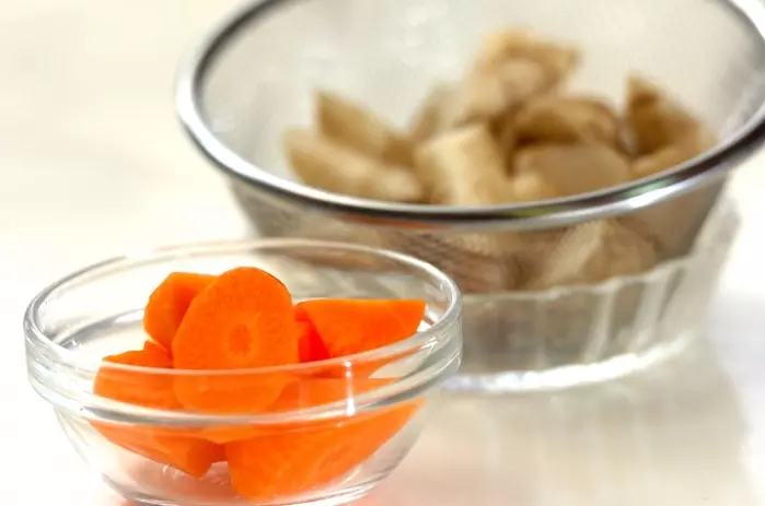 基本の筑前煮 フライパンで簡単の下準備3