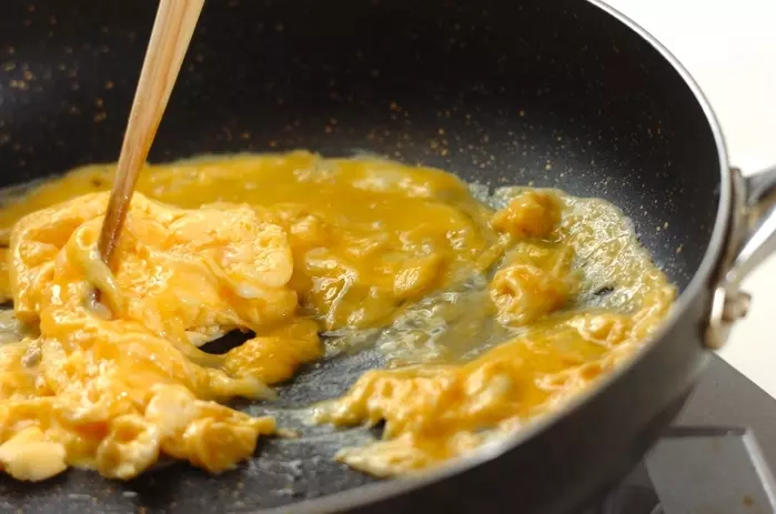 豚バラ肉とニラのチャプチェ風の作り方1