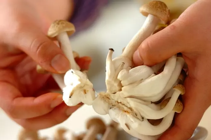 北海道名物！鮭のちゃんちゃん焼き フライパンで簡単 by横田 真未さんの下準備2