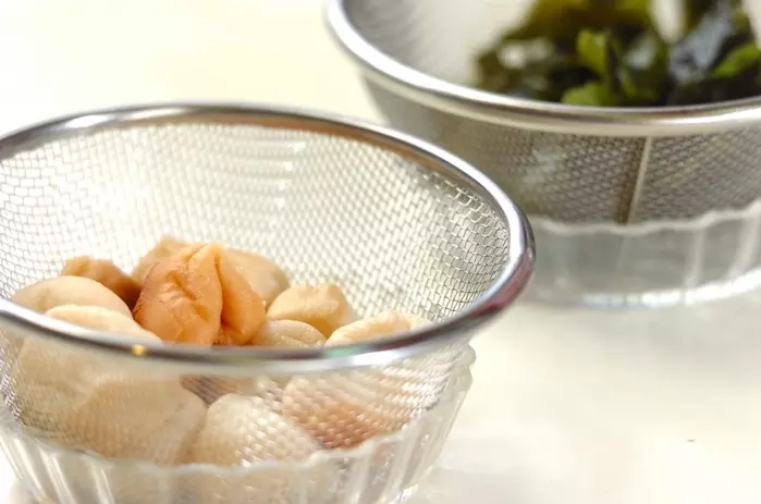 ワカメと麩の即席酢の物の下準備1