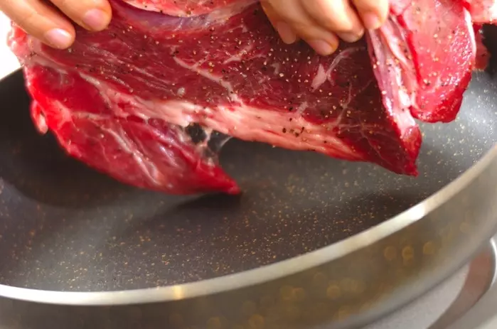 失敗しない！ステーキの焼き方 プロの味 by 金丸利恵さんの作り方2