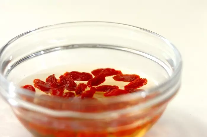 インゲンとヒジキの白和えの下準備1