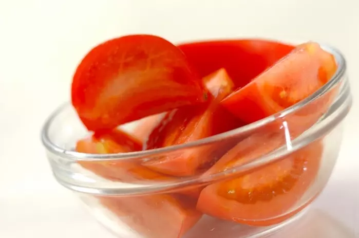 フレッシュ! トマトサラダ 中華風で食べ飽きない by山下 和美さんの下準備1