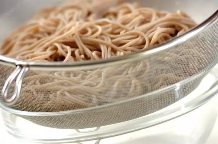 とろろざるそばの作り方1