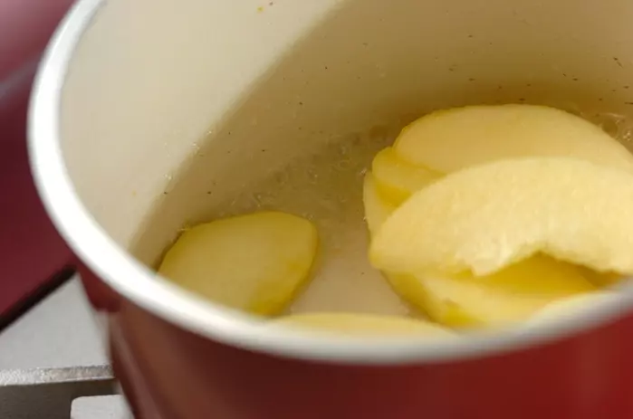 ホットアップルとバニラアイスの作り方2