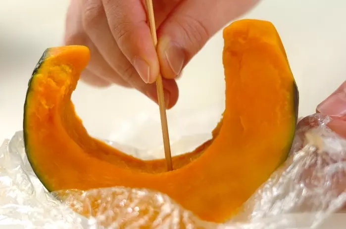 カボチャのサブジの下準備1