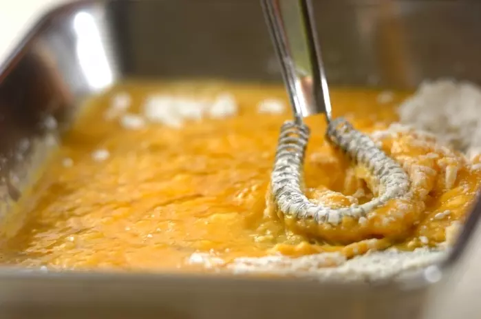 手羽中のスパイシー揚げの下準備2