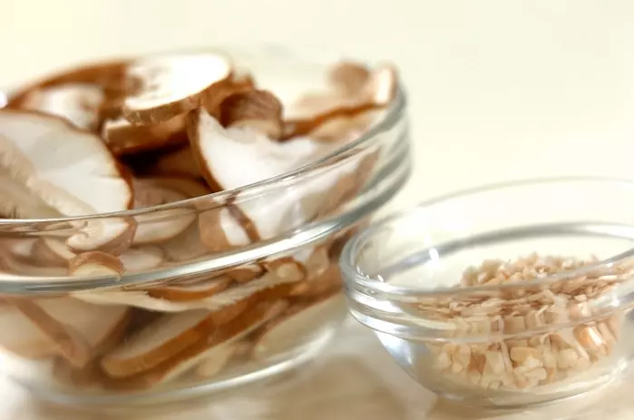 キノコの混ぜ込みご飯の下準備2