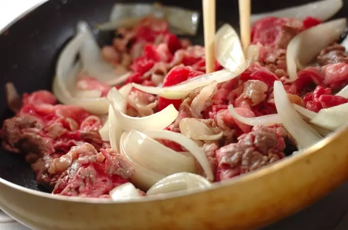 簡単美味しい！すき焼き プロの味の作り方1