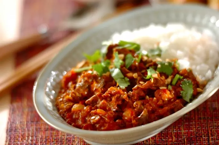 基本の下処理から！やわらか牛すじカレー