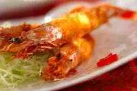 【今日の献立】2025年12月25日(木)「頭付きエビフライ」