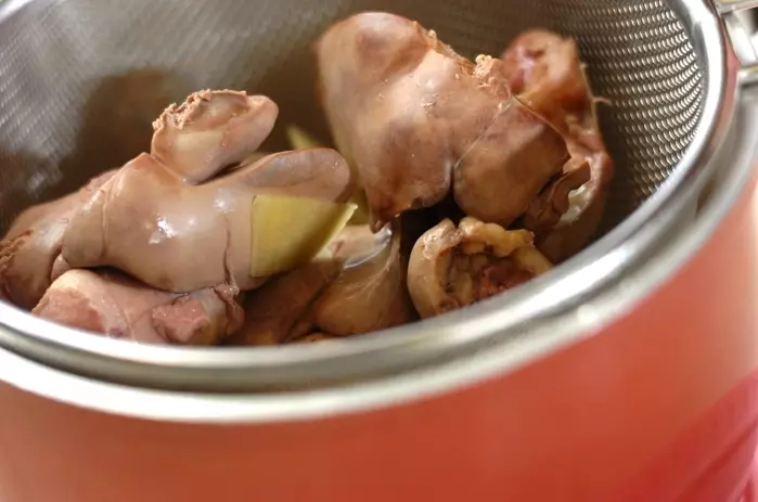 レバーの焼き肉のタレ煮の下準備1