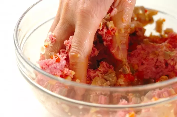 具だくさん肉団子の下準備1