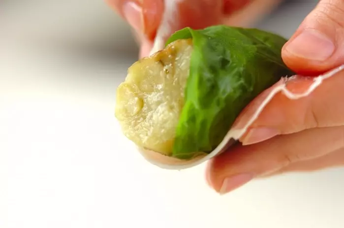 焼きナスの生ハム巻きの作り方2
