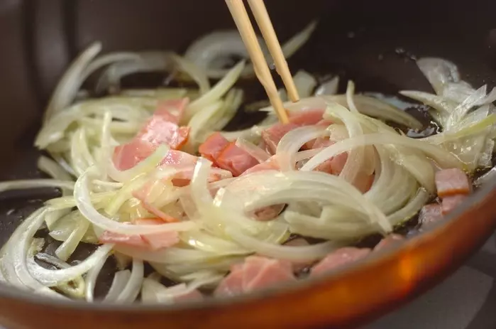 カボチャとベーコンのソテーの作り方1