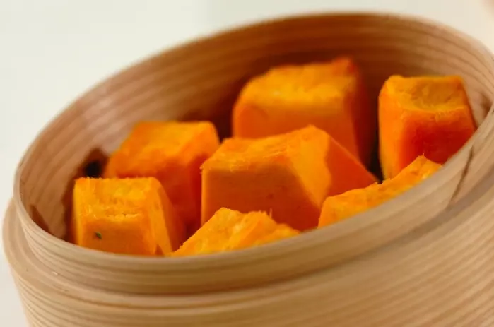 カボチャのクリームチーズ和えの作り方1