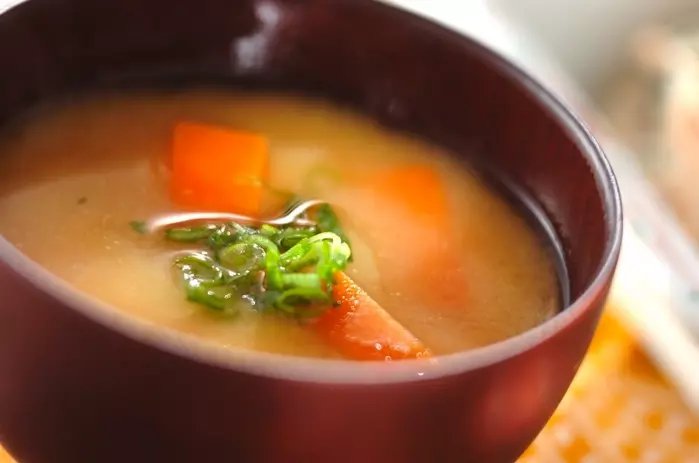 ジャガイモのみそ汁