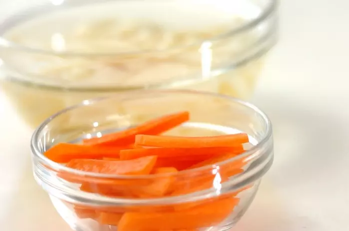 ジャガイモのみそ汁の下準備1