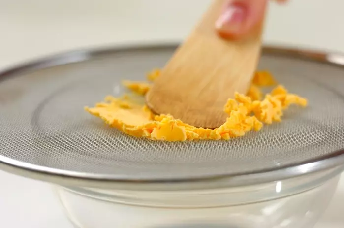 菜の花のからし和えの下準備2