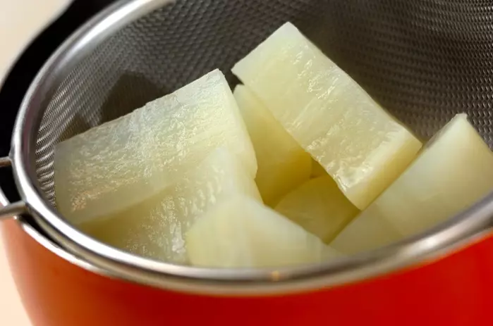 鶏大根の下準備1