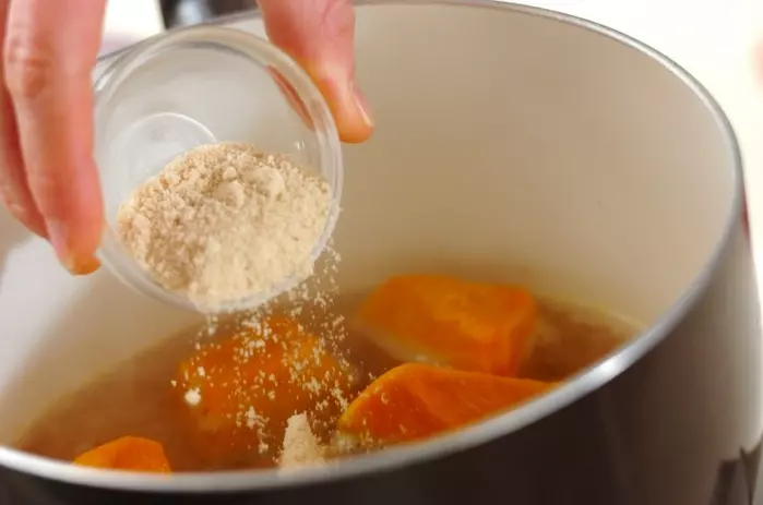 カボチャのおかか煮の作り方1