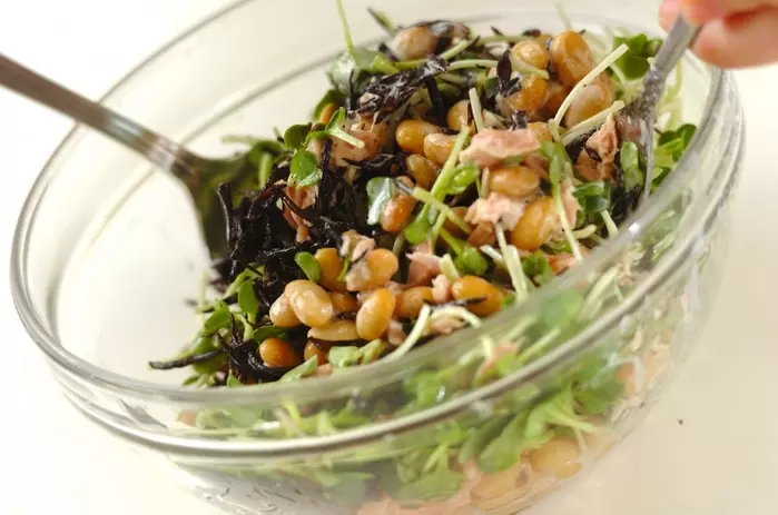 大豆とツナのミックスサラダの作り方1