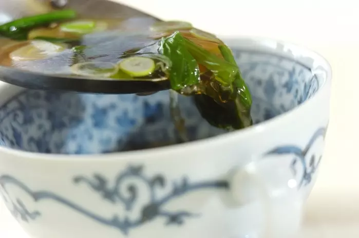 ホウレン草とネギの中華スープの作り方2