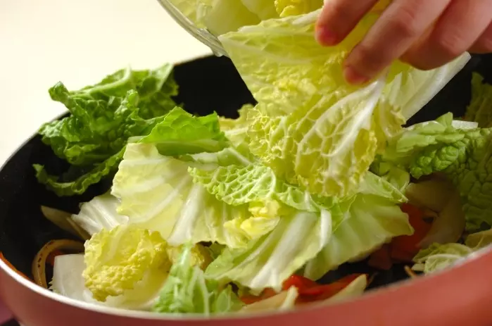 中華の定番!基本の野菜たっぷり八宝菜の作り方2