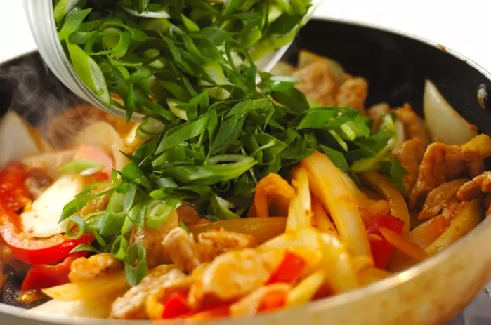 味付け簡単!豚肉キムチの基本レシピ by山下 和美さんの作り方2