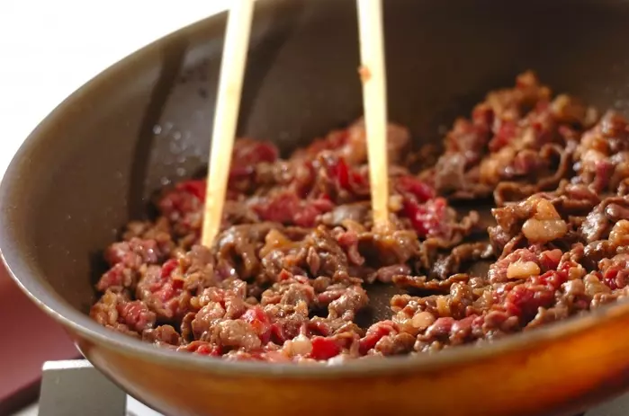 子供も大好き!簡単チンジャオロースの作り方1