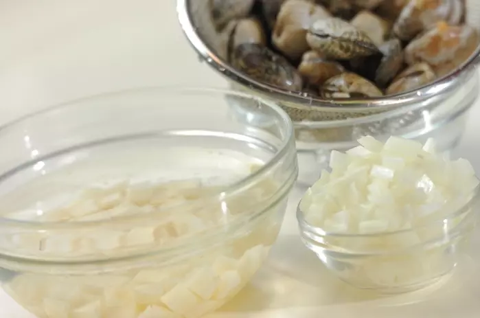 クラムチャウダーの下準備1