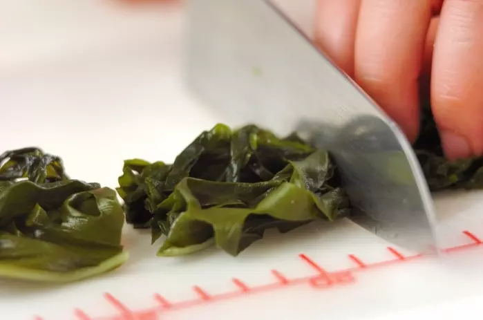 タケノコと高野豆腐の炊き合わせの下準備2