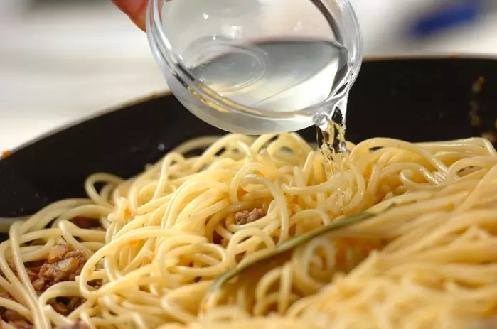 お肉ゴロゴロ！簡単本格ボロネーゼの作り方3