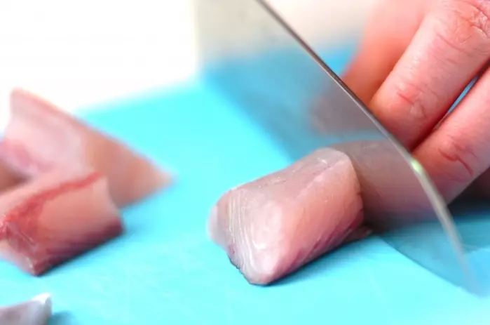 簡単人気！竜田揚げ 衣さっくりでご飯すすむ味わい by保田 美幸さんの下準備1