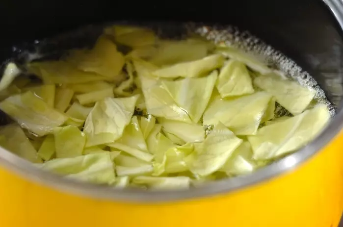 キャベツのみそ汁の作り方1